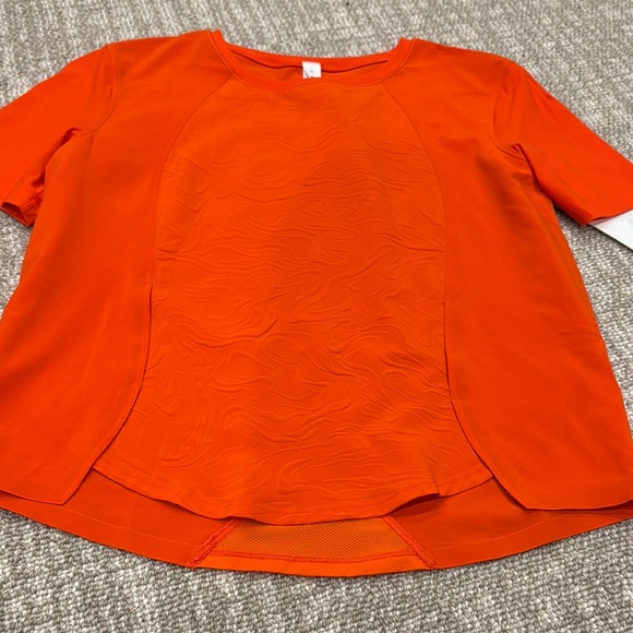 Lululemon Athletica Orange Asymmetrical Crop T-Shirt - Picture 2 of 4